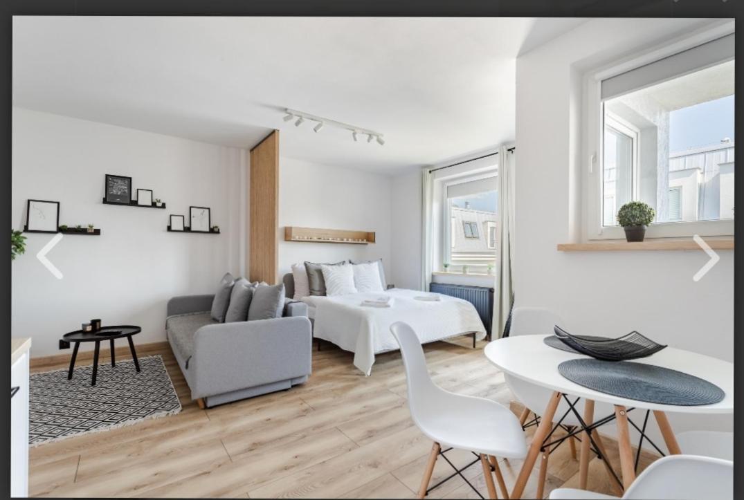 Apartment D'ali Daleka Posen